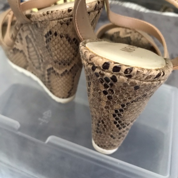 Nine West wedge sandal - Picture 9 of 10